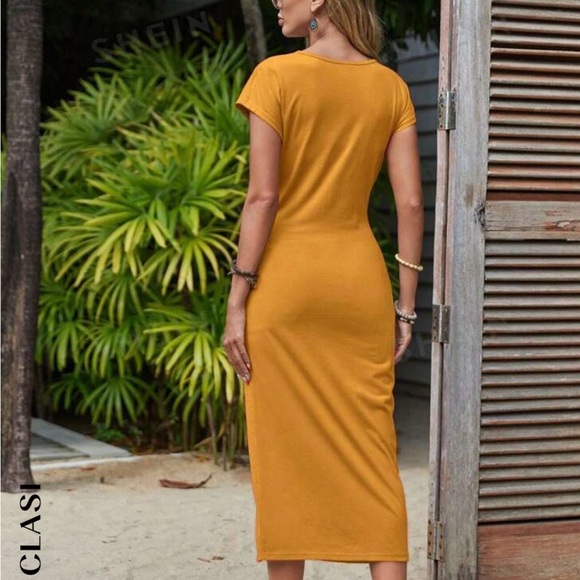 SOLID COLOR BATWING SLEEVE DRESS! - Picture 2 of 5